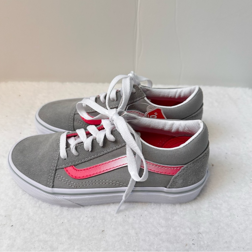 Kids Vans Sneakers in Gray and Pink - Picture 4 of 12